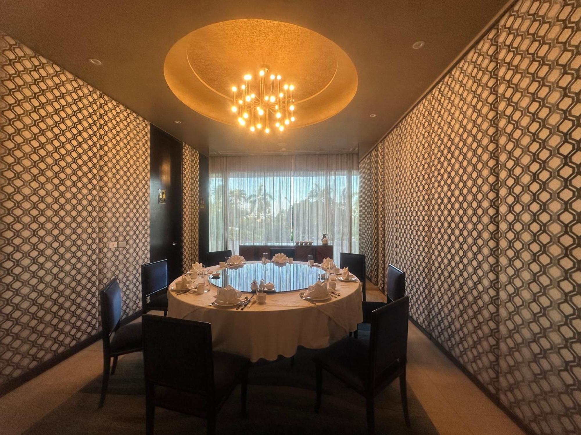 Marco Polo Plaza Cebu Hotel Kültér fotó Private dining room at the restaurant